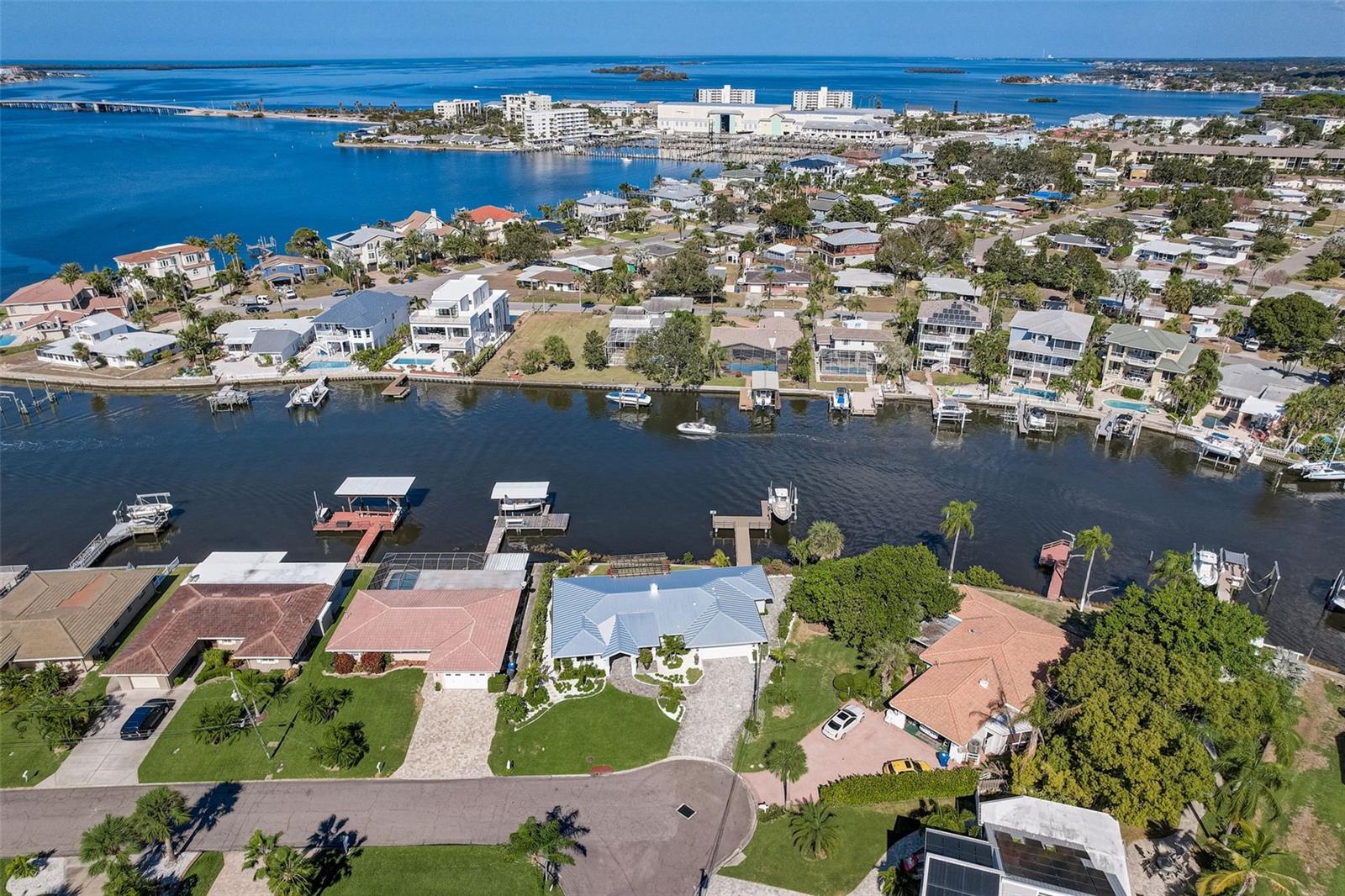 HARBOR VIEW VILLAS 1ST ADD - Residential