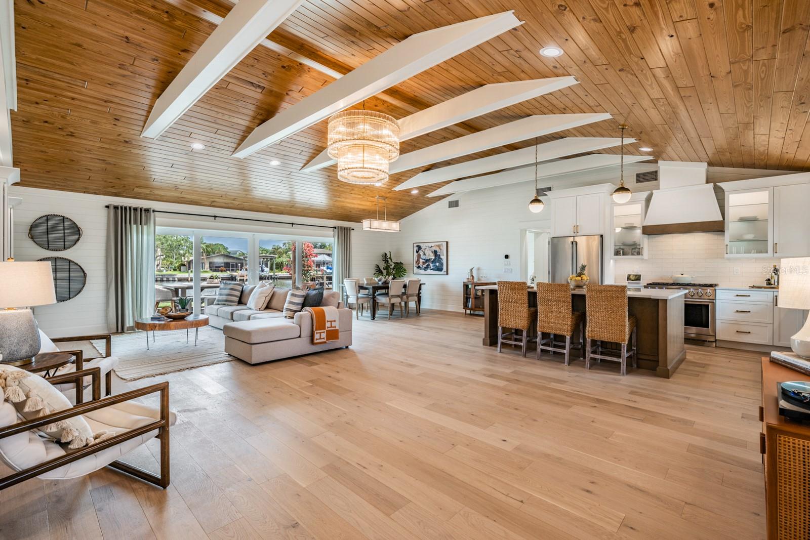 HARBOR VIEW VILLAS 1ST ADD - Residential