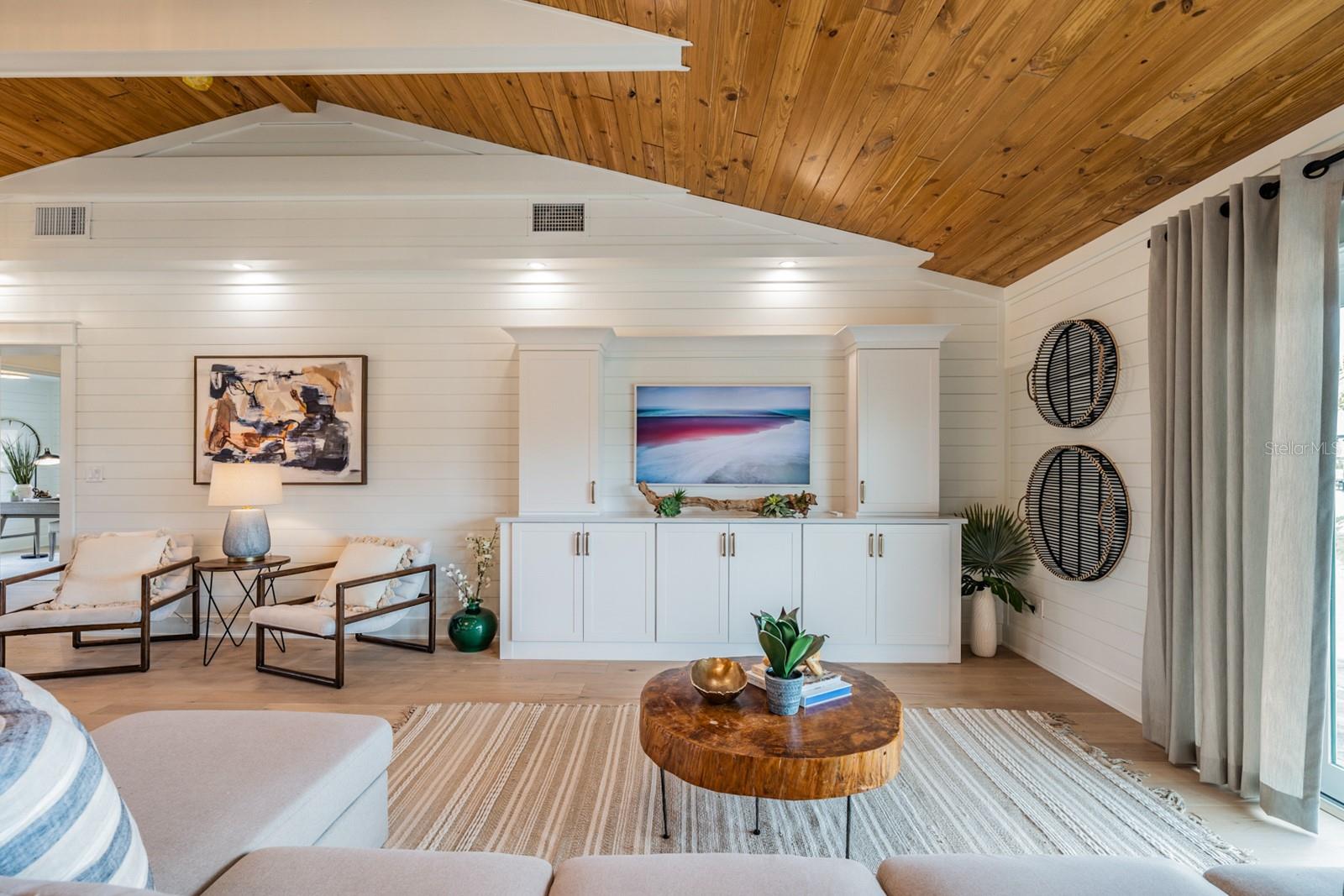 HARBOR VIEW VILLAS 1ST ADD - Residential