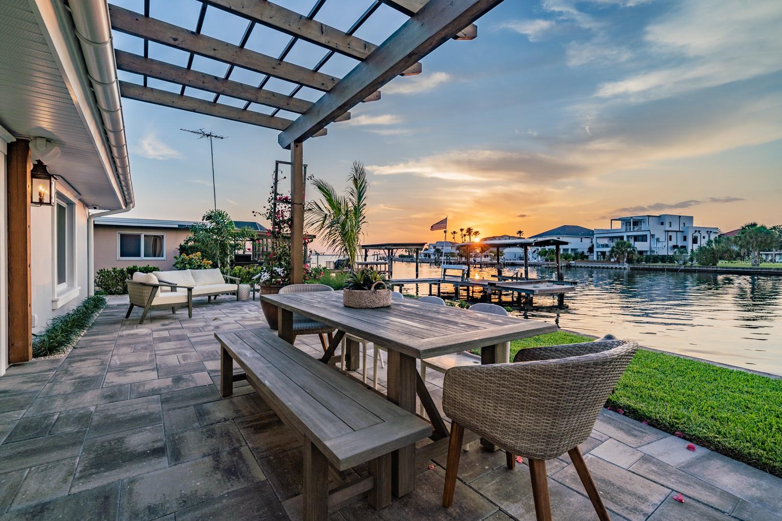 HARBOR VIEW VILLAS 1ST ADD - Residential