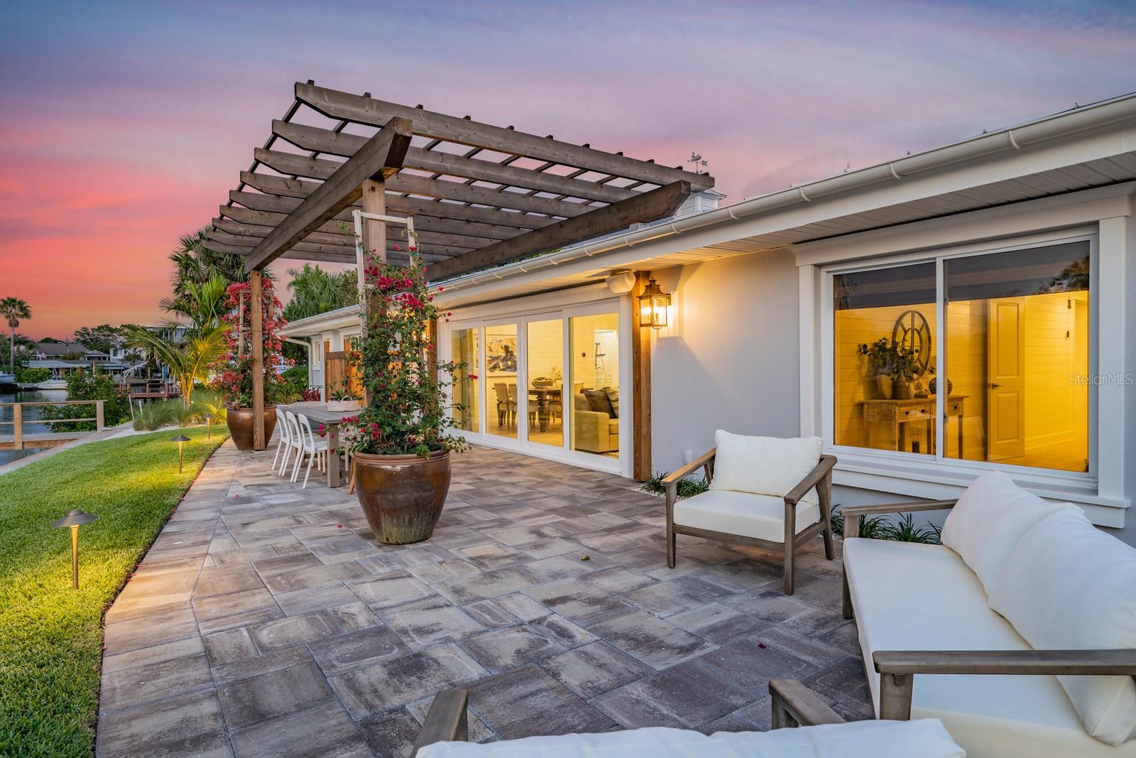 HARBOR VIEW VILLAS 1ST ADD - Residential