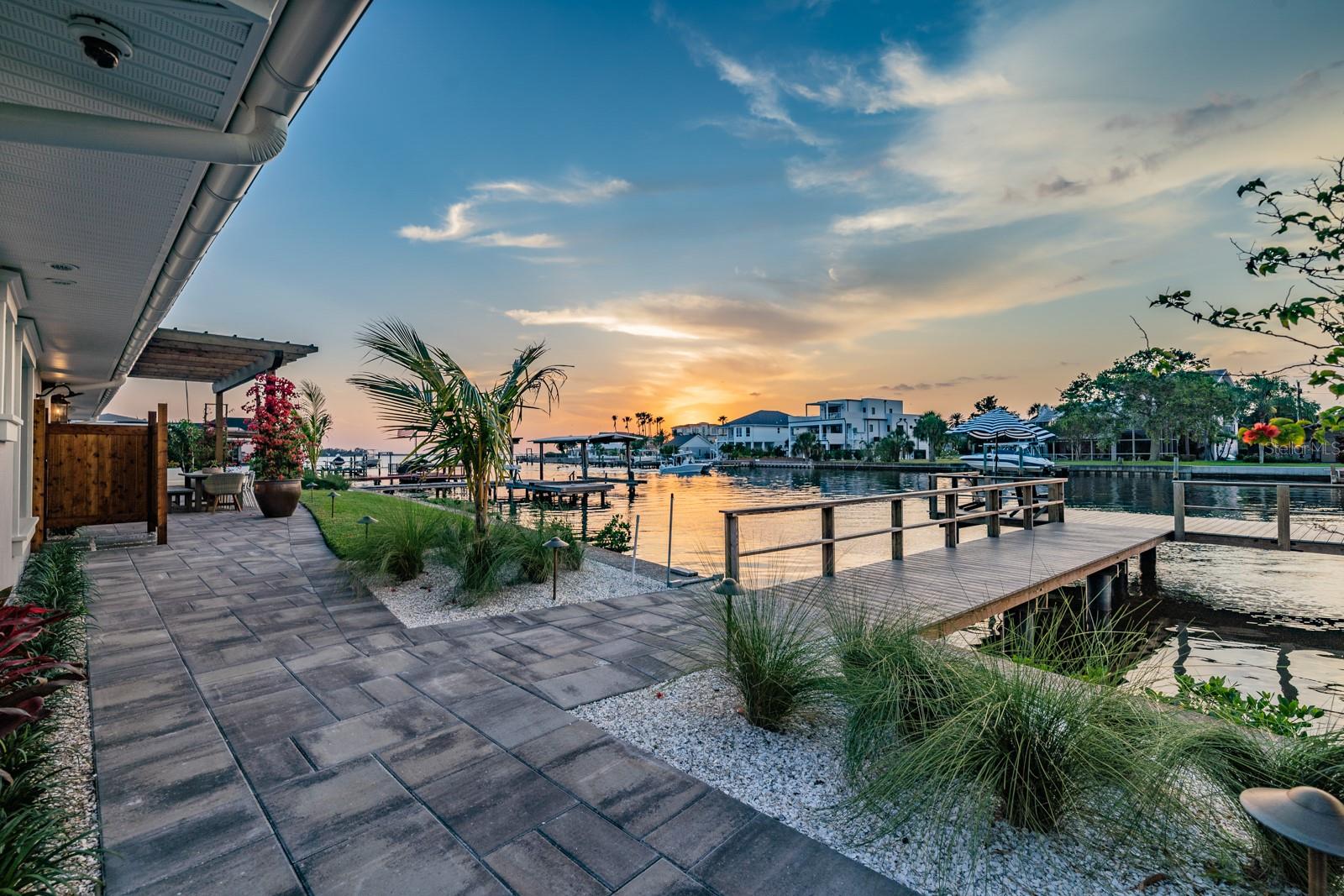 HARBOR VIEW VILLAS 1ST ADD - Residential