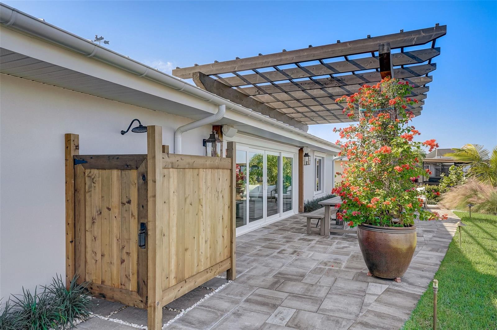 HARBOR VIEW VILLAS 1ST ADD - Residential