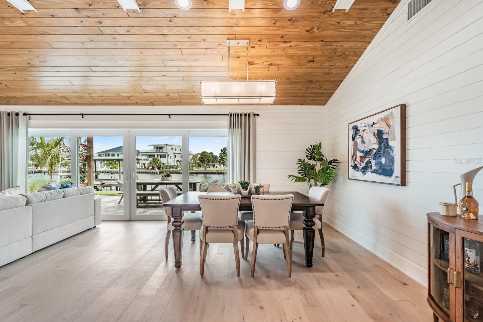 HARBOR VIEW VILLAS 1ST ADD - Residential