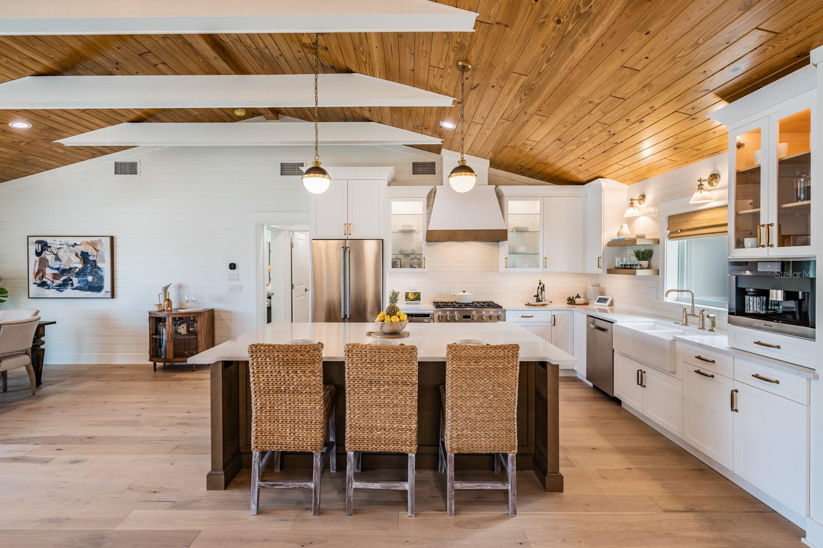 HARBOR VIEW VILLAS 1ST ADD - Residential