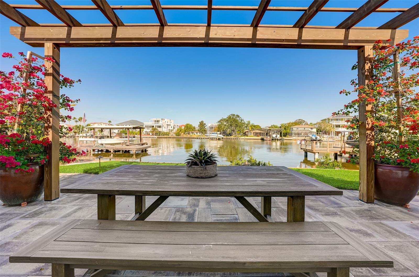 HARBOR VIEW VILLAS 1ST ADD - Residential