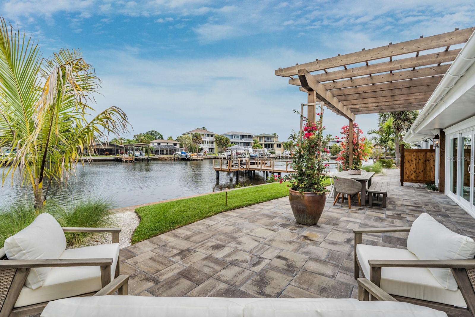 HARBOR VIEW VILLAS 1ST ADD - Residential