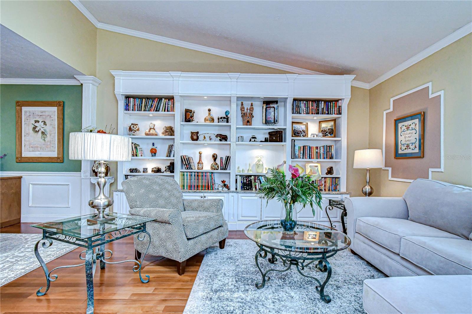 5008 COUNTRY HILLS DRIVE