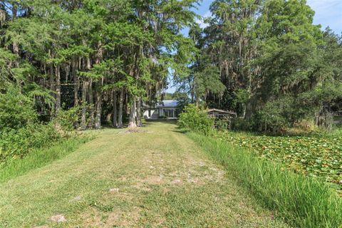 A home in FLORAL CITY