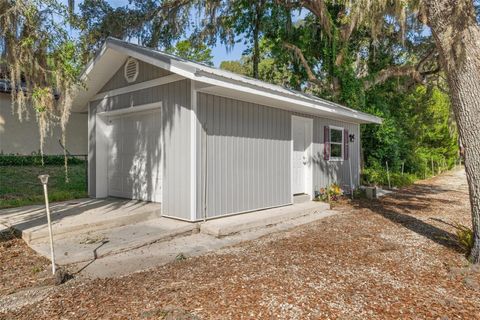 A home in FLORAL CITY