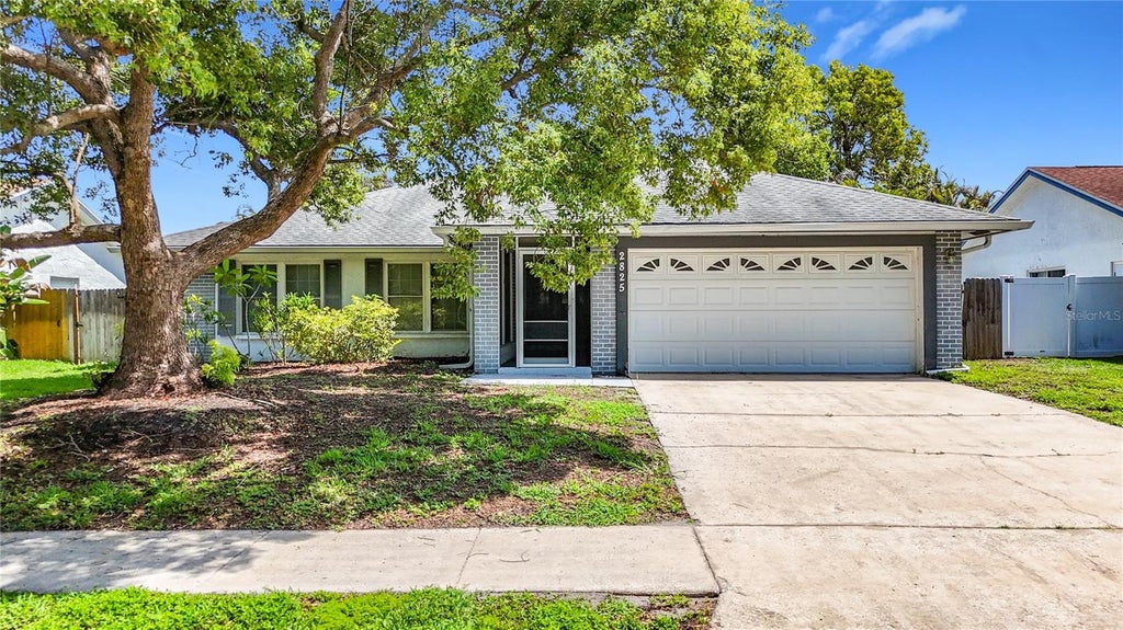 Photo of 2825 Wendover Terrace, Palm Harbor, FL 34685 (MLS # C7526434)