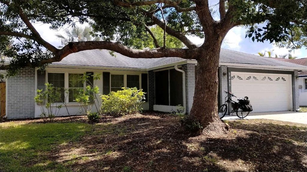 Photo of 2825 Wendover Terrace, Palm Harbor, FL 34685 (MLS # C7526434)