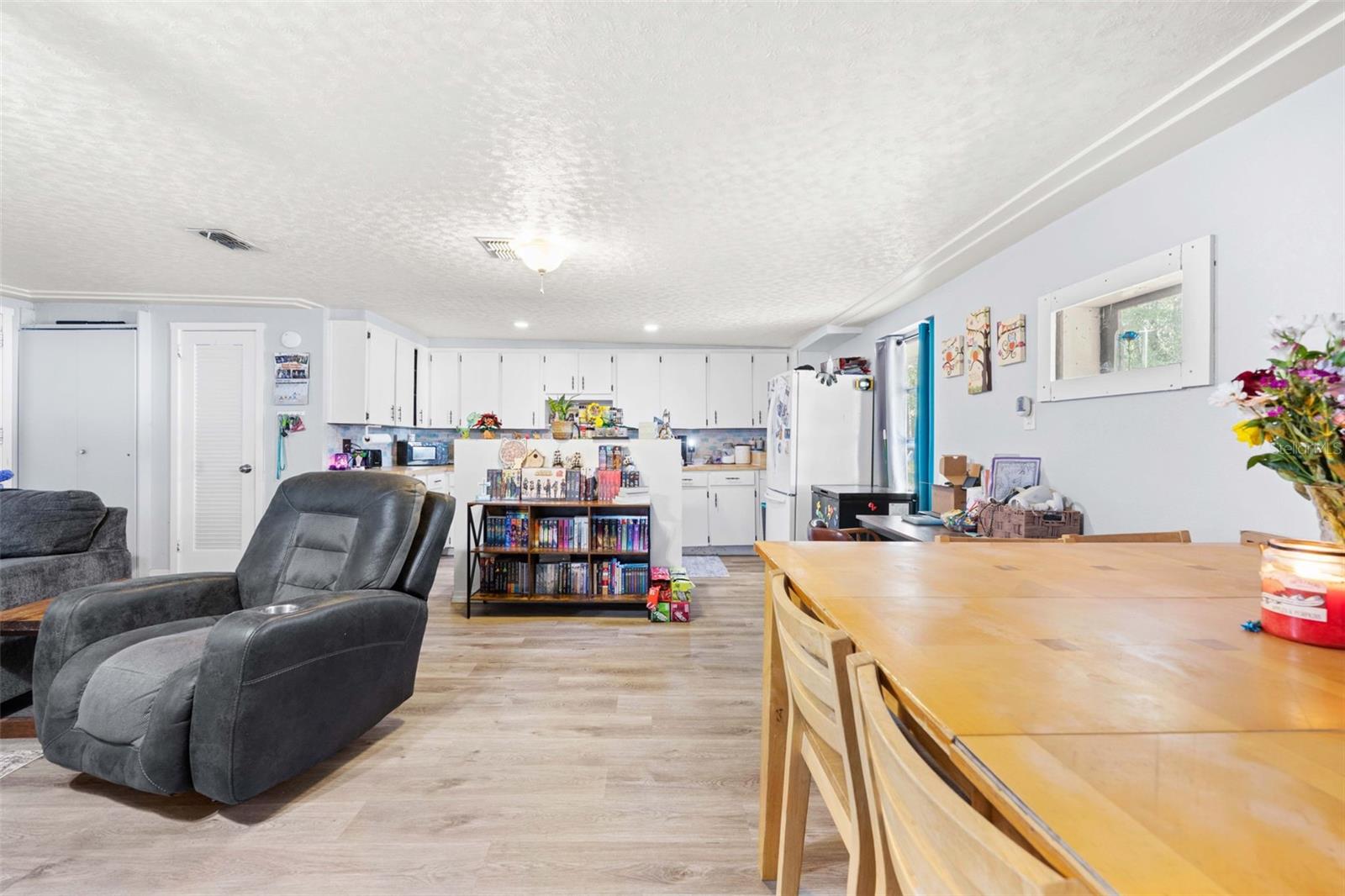PEARL COURT - Residential