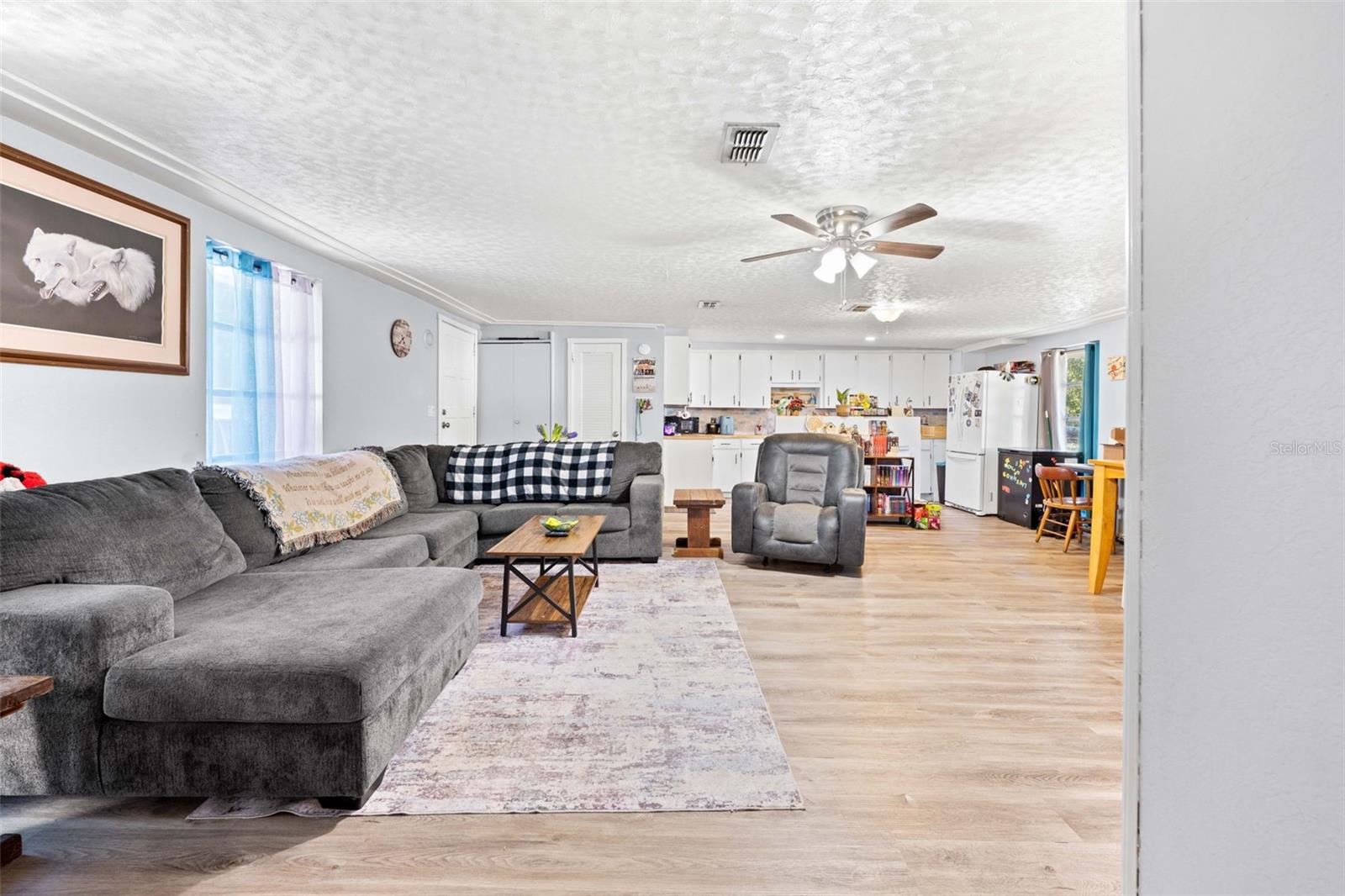 PEARL COURT - Residential