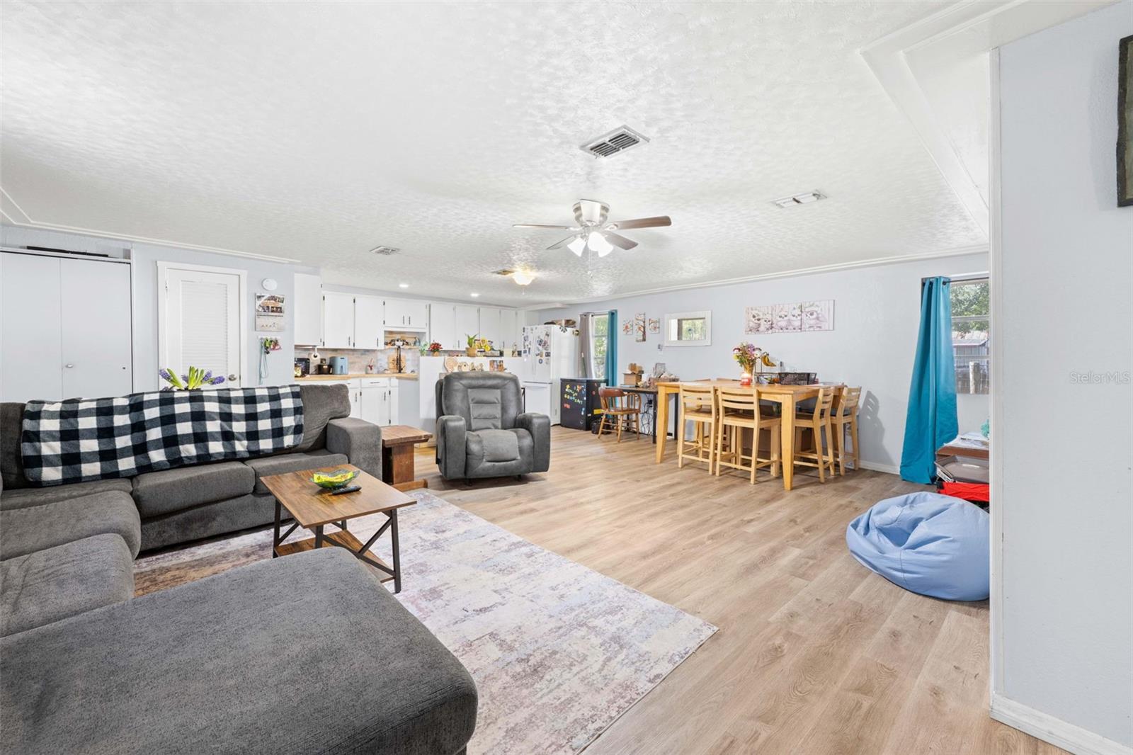 PEARL COURT - Residential