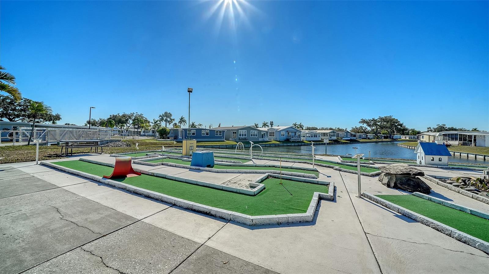 OAKWOOD MANOR - Residential