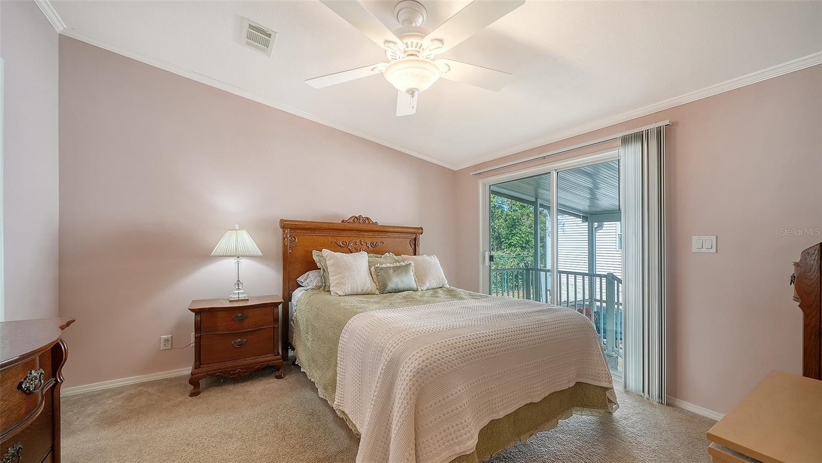 OAKWOOD MANOR - Residential