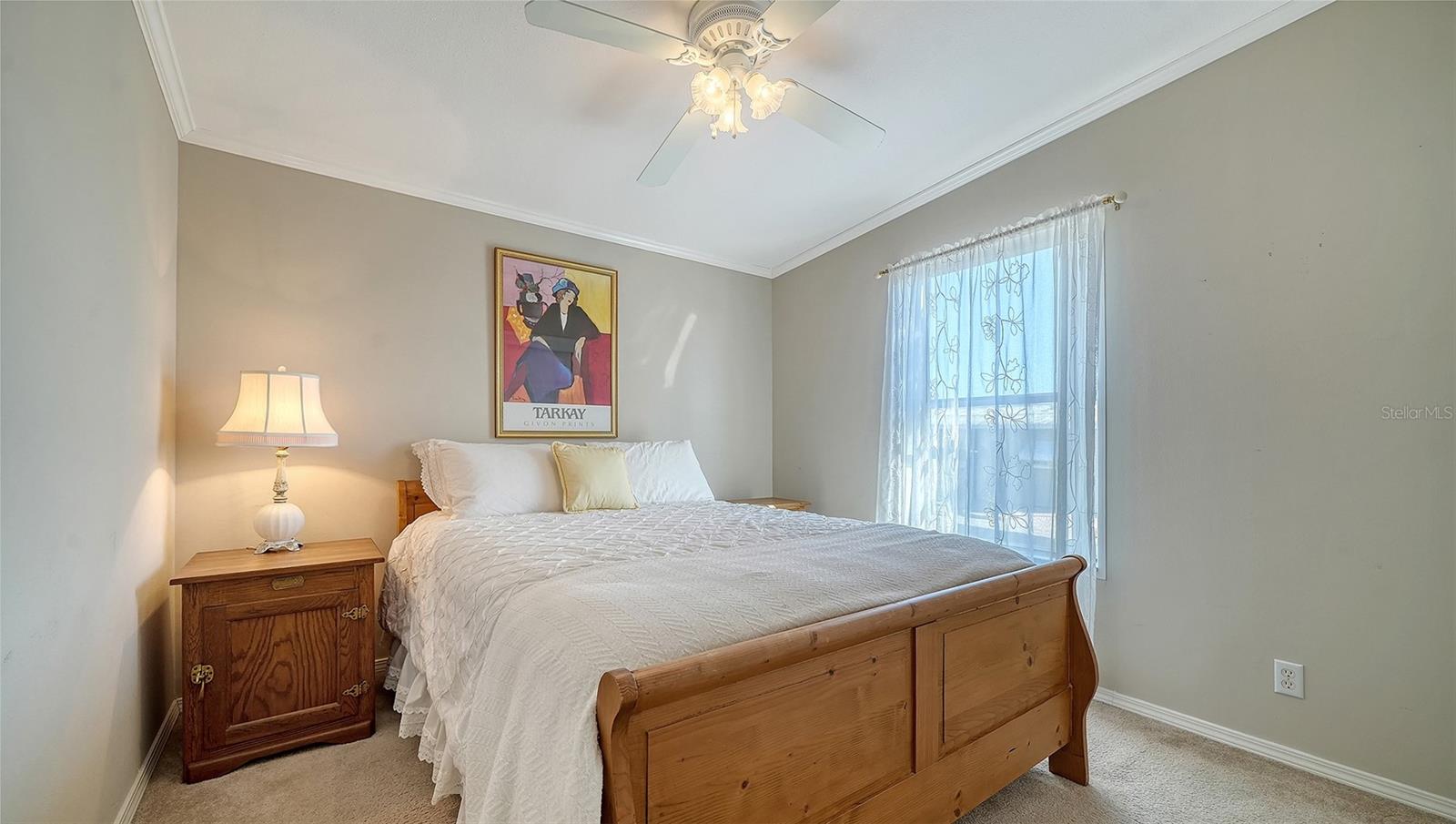 OAKWOOD MANOR - Residential