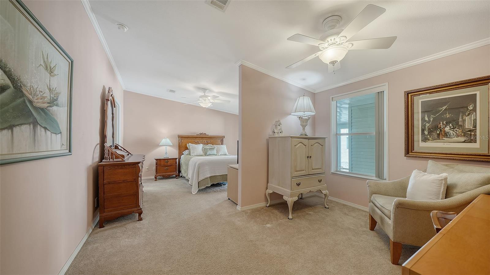 OAKWOOD MANOR - Residential