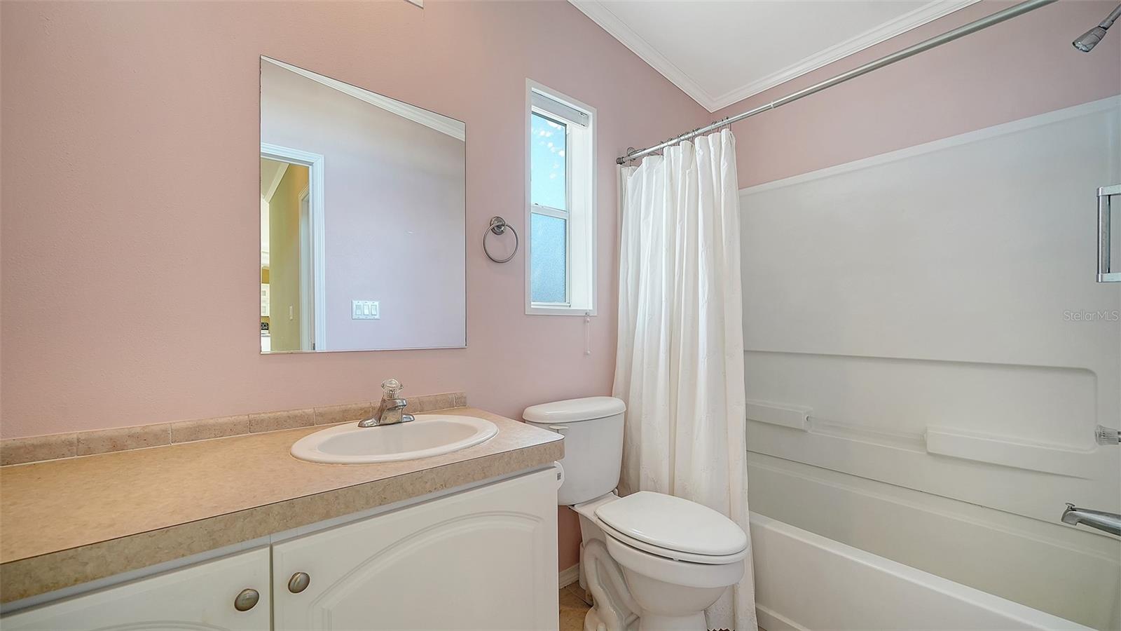 OAKWOOD MANOR - Residential