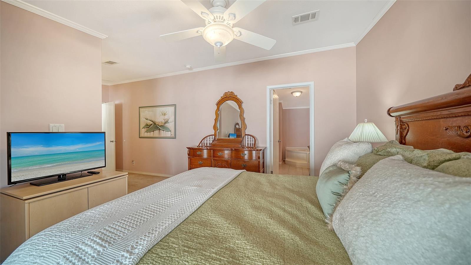 OAKWOOD MANOR - Residential