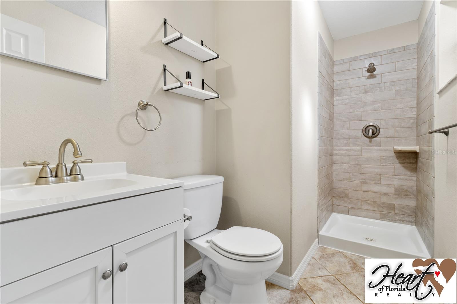LUDLOW HEIGHTS - Residential