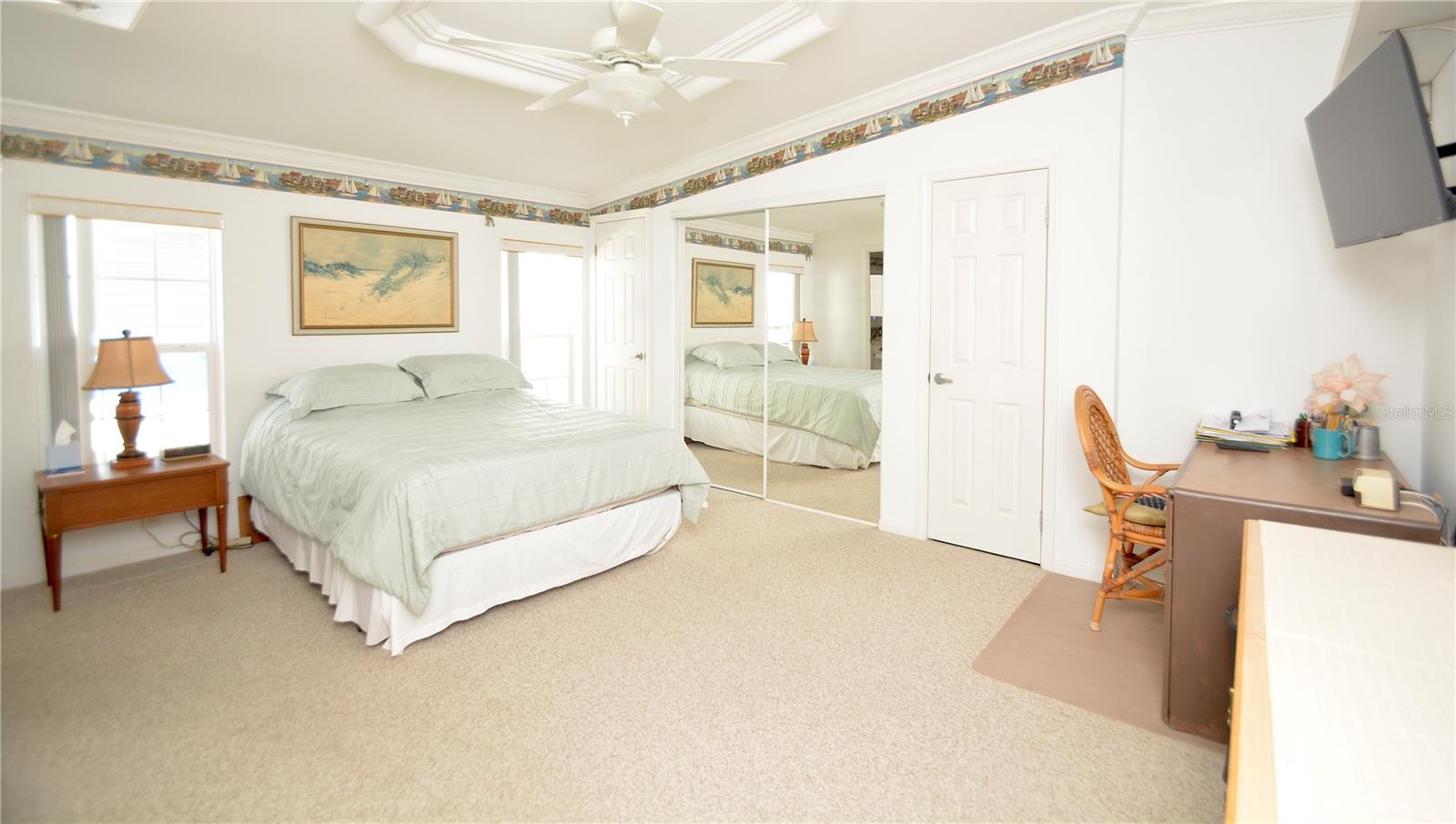 COUNTRY CLUB ESTATES - Residential