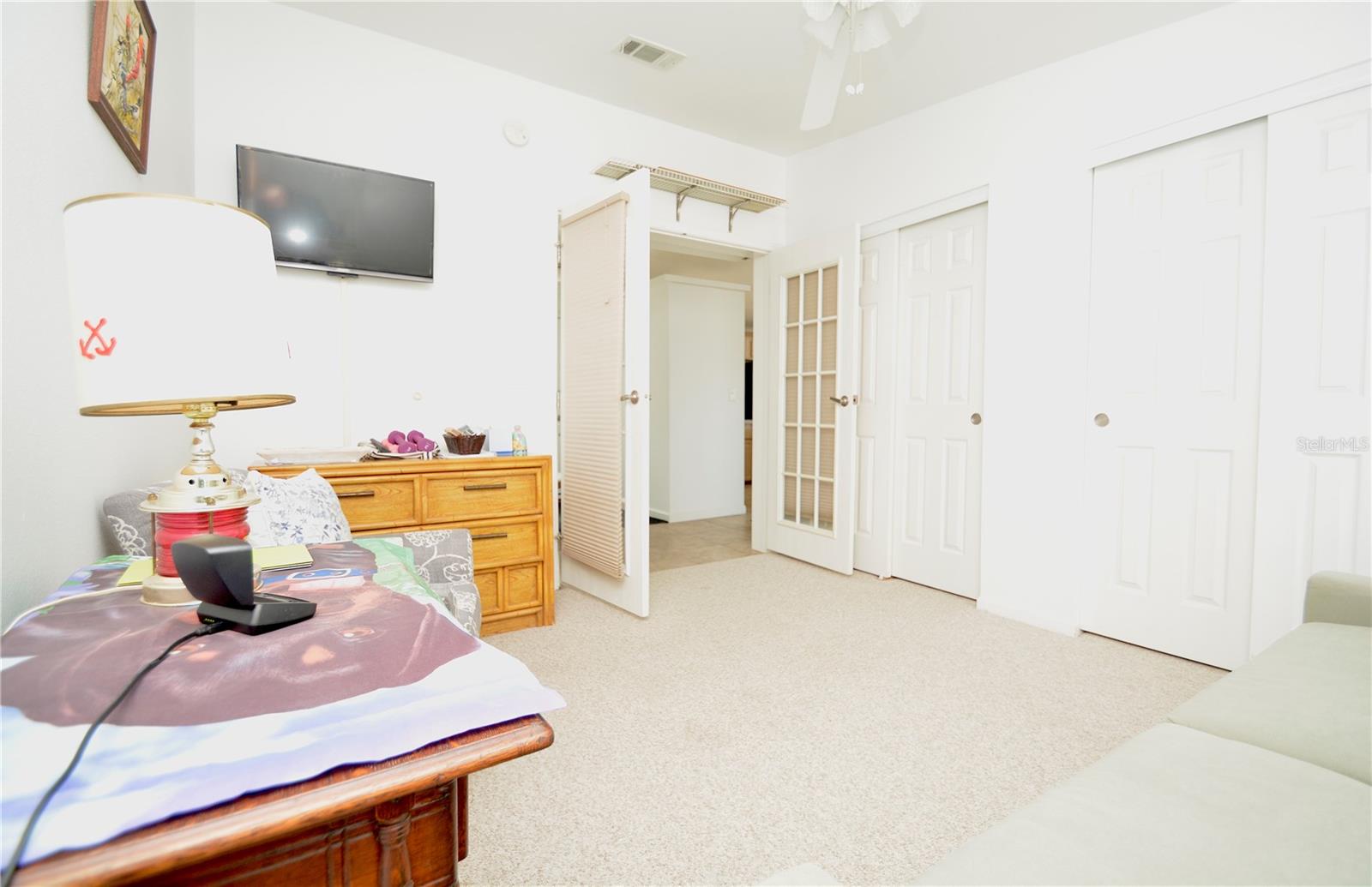 COUNTRY CLUB ESTATES - Residential