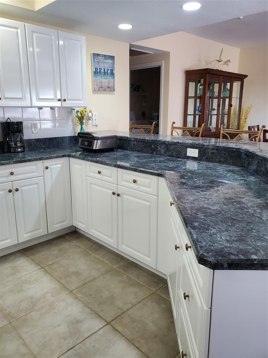 Ocean Walk Condo At Nsb - Residential Lease