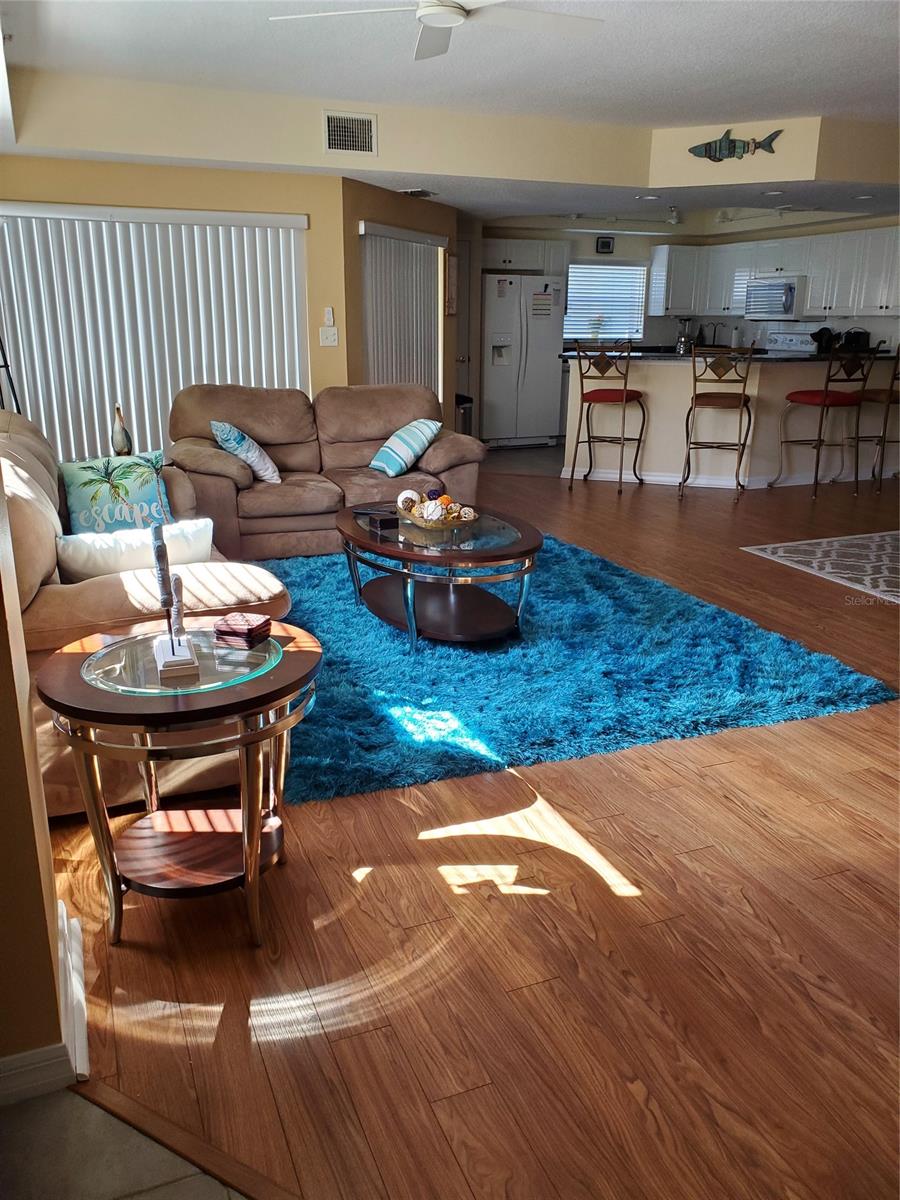 Ocean Walk Condo At Nsb - Residential Lease