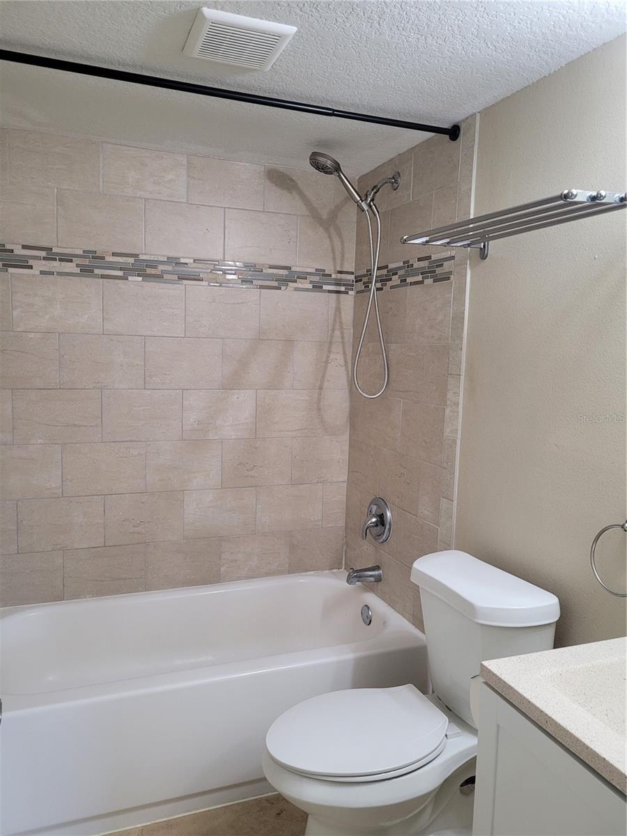 THE HAMPTONS AT BRANDON A CONDO - Residential
