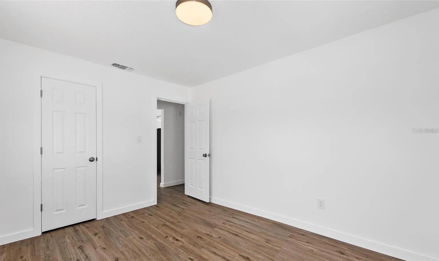 VALENCIA TERRACE REV - Residential Lease