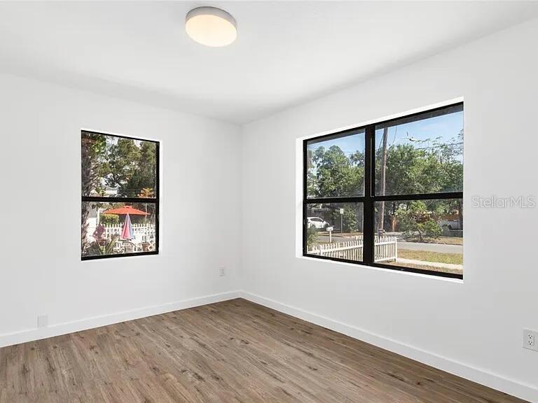 VALENCIA TERRACE REV - Residential Lease