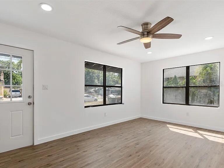 VALENCIA TERRACE REV - Residential Lease