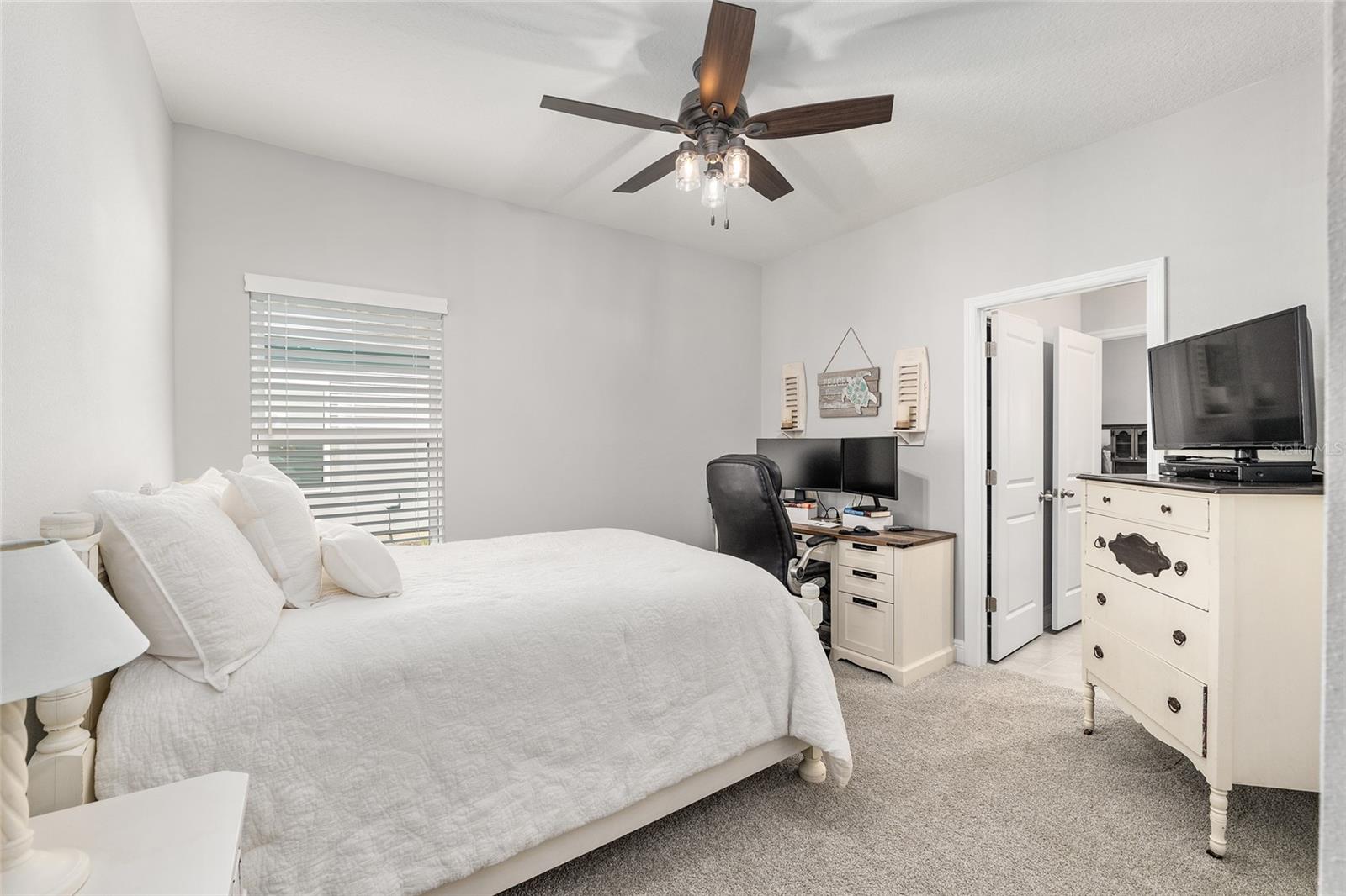 FINLEY WOODS - Residential