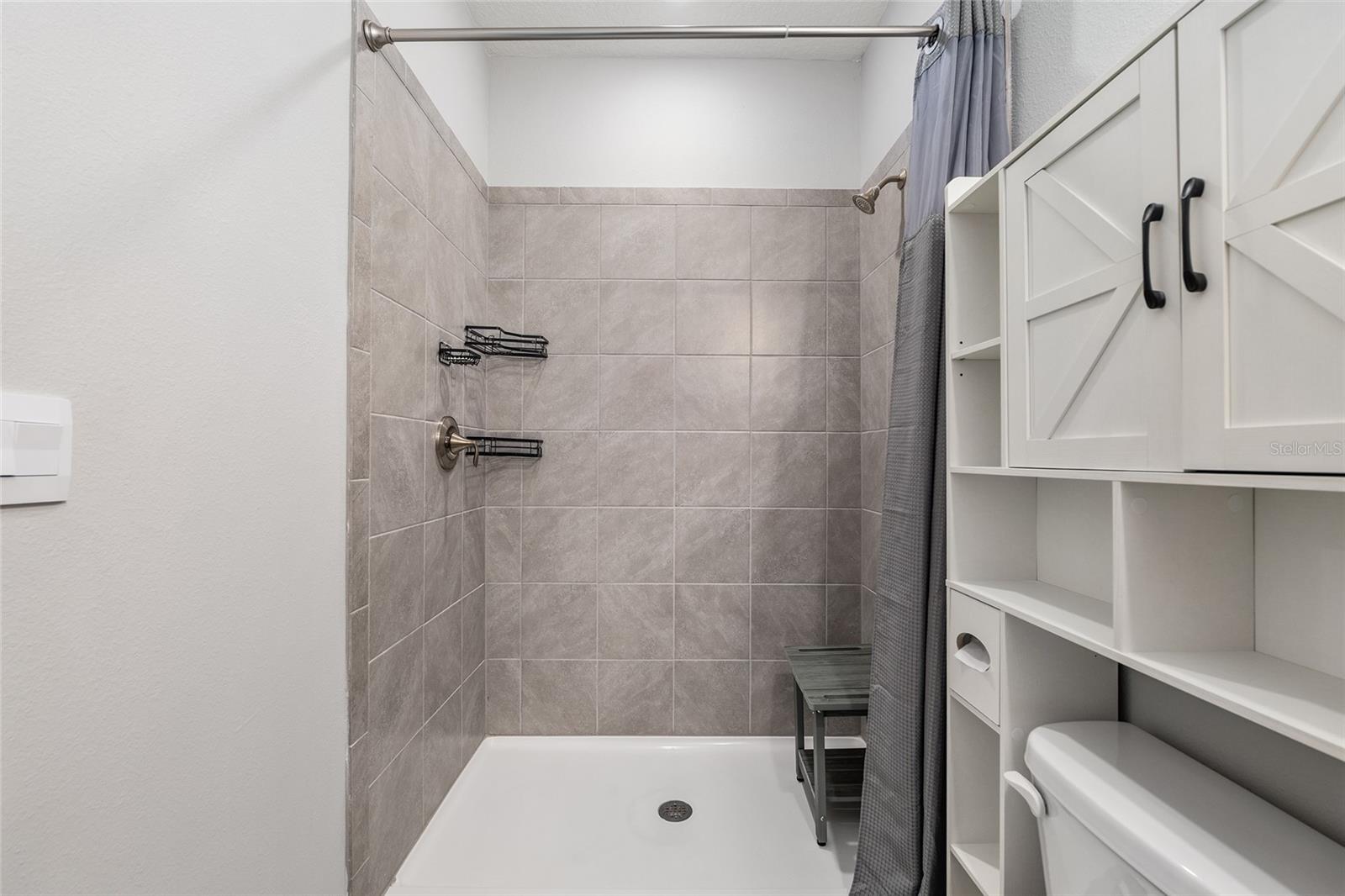 FINLEY WOODS - Residential