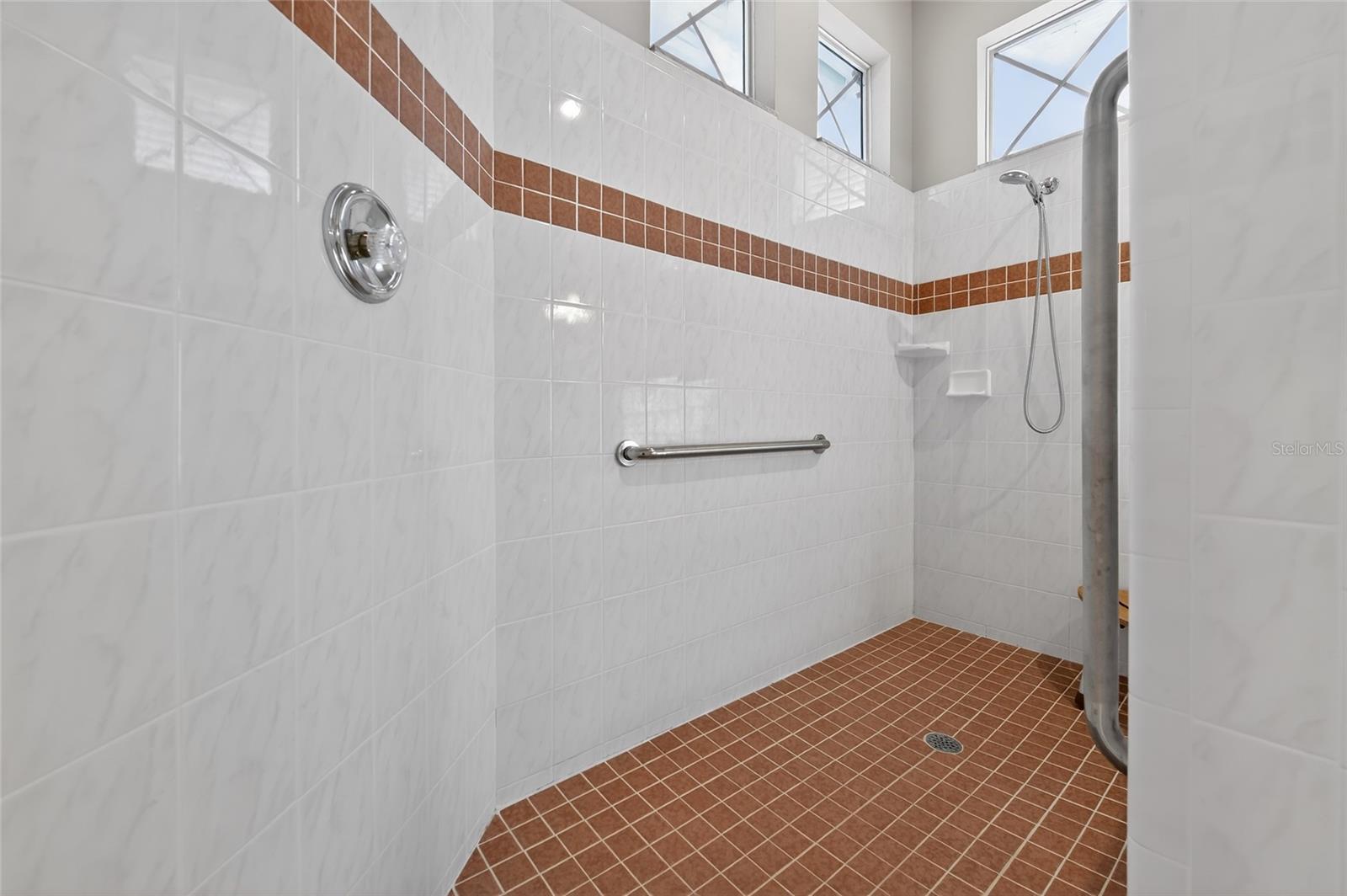 SANCTUARY ON SPRUCE CREEK 03 - Residential