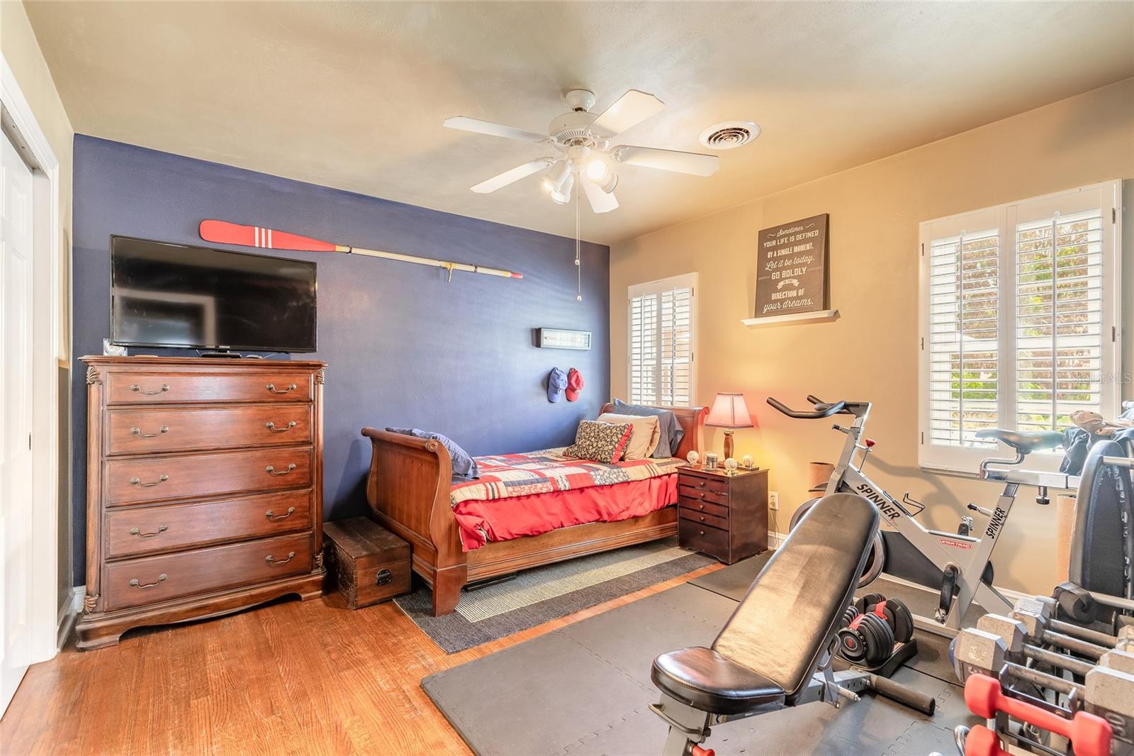 BANKS COLONIAL ESTATES - Residential
