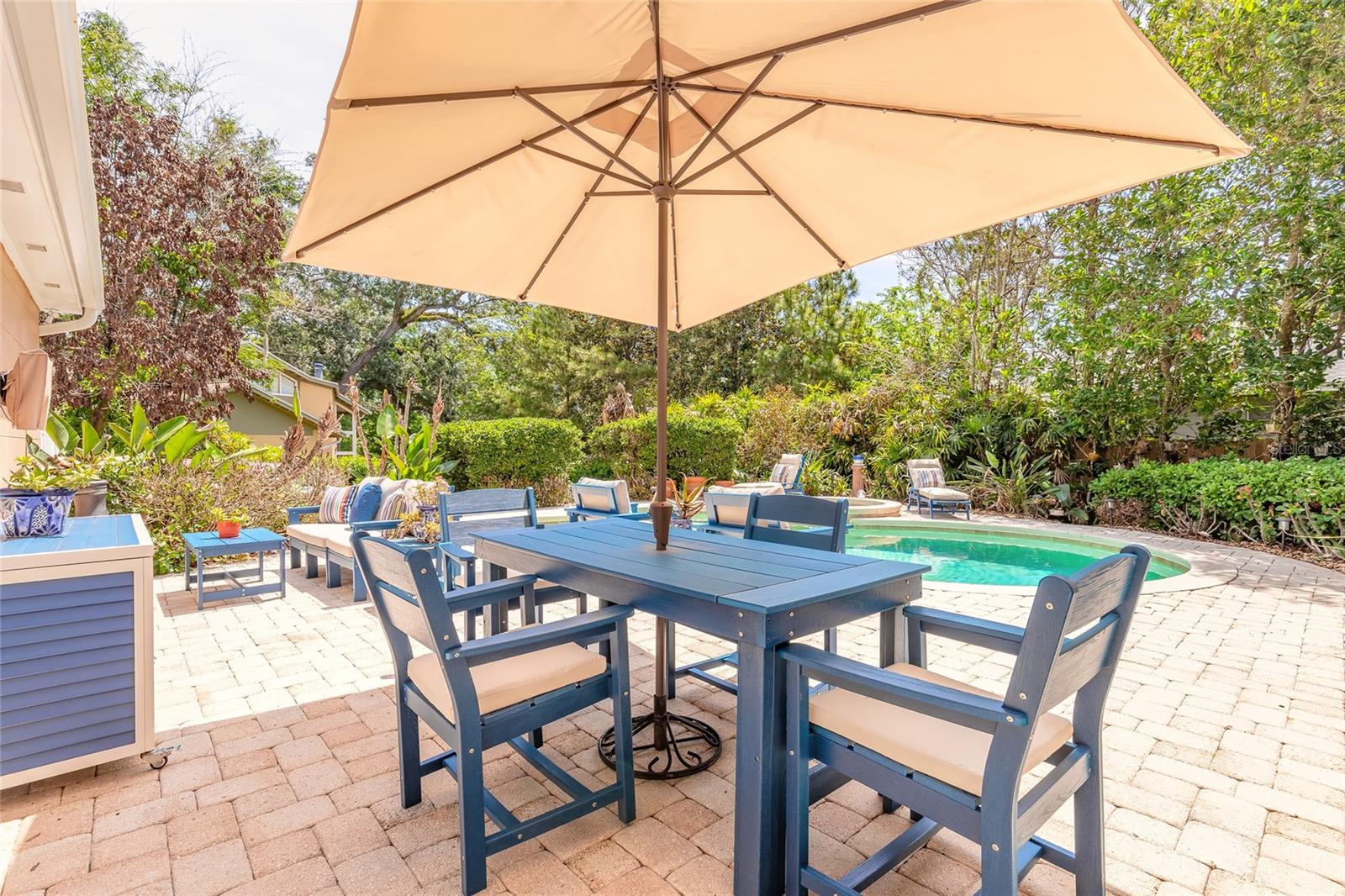 BANKS COLONIAL ESTATES - Residential