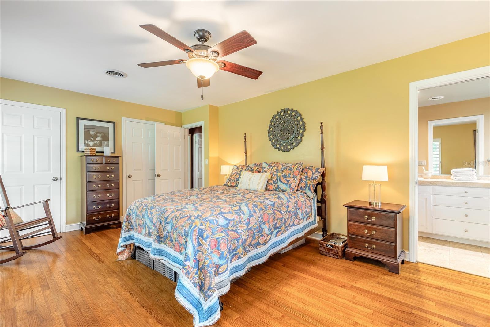 BANKS COLONIAL ESTATES - Residential
