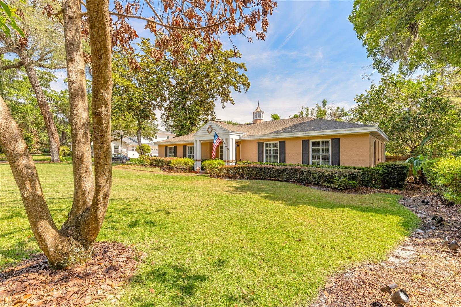 BANKS COLONIAL ESTATES - Residential