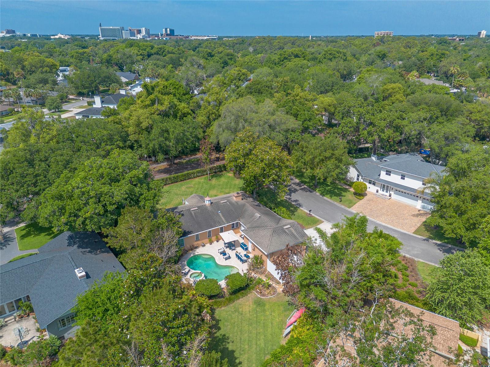 BANKS COLONIAL ESTATES - Residential