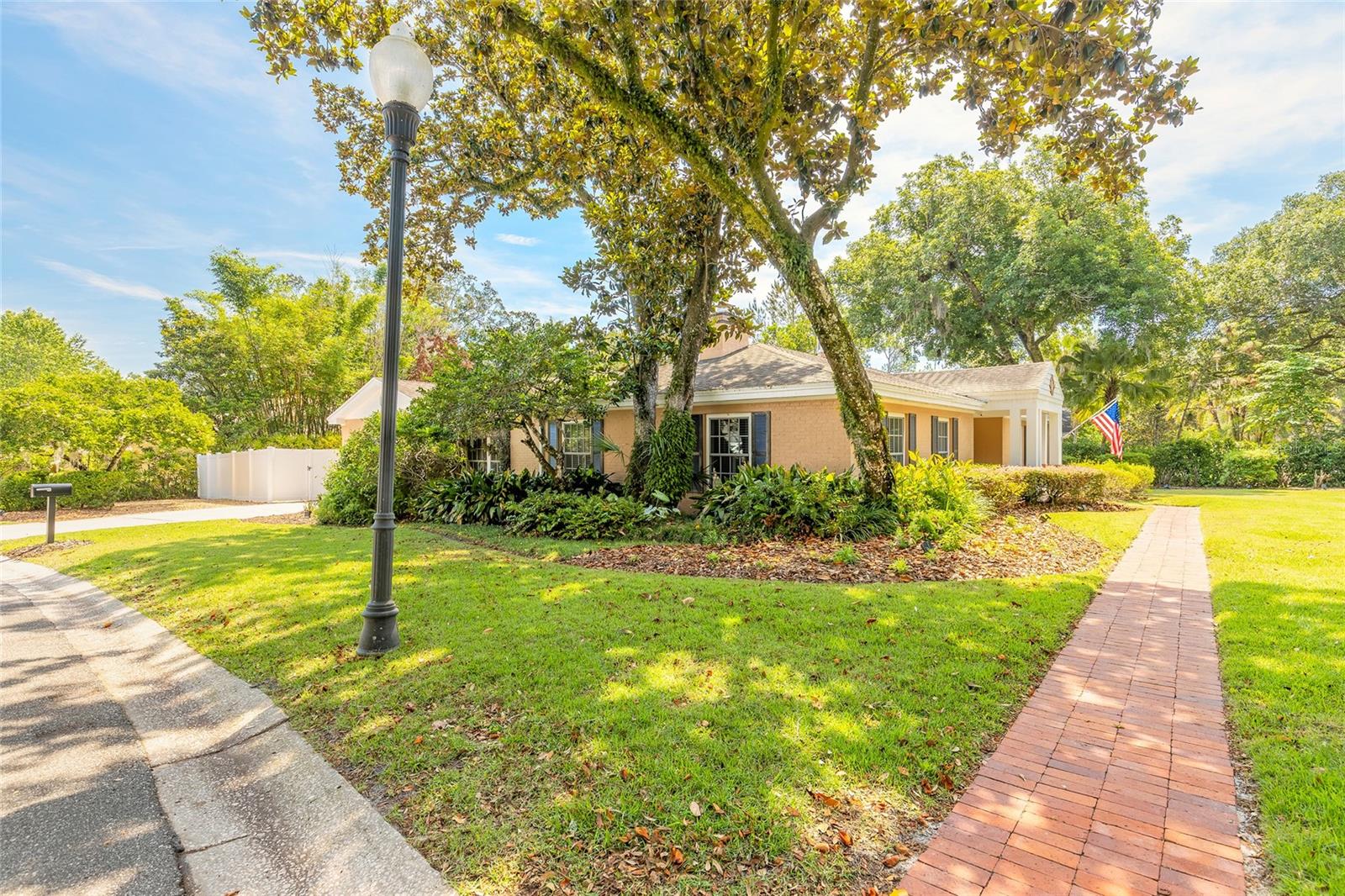 BANKS COLONIAL ESTATES - Residential