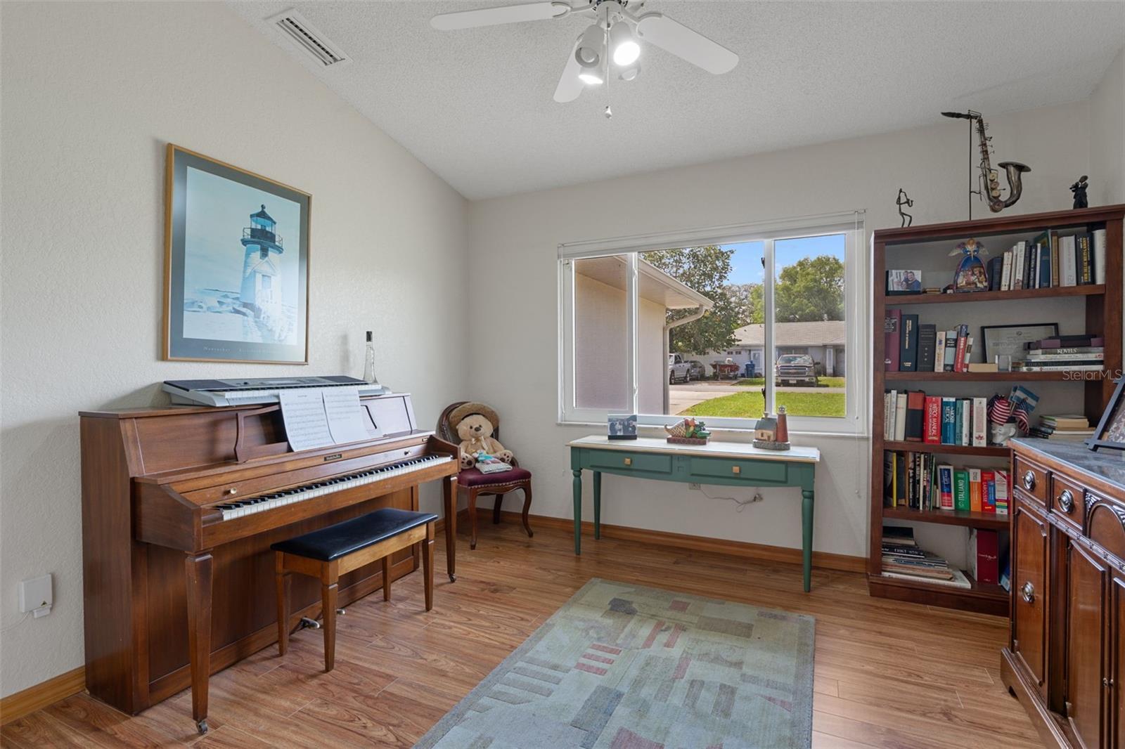 SPRING HILL - Residential