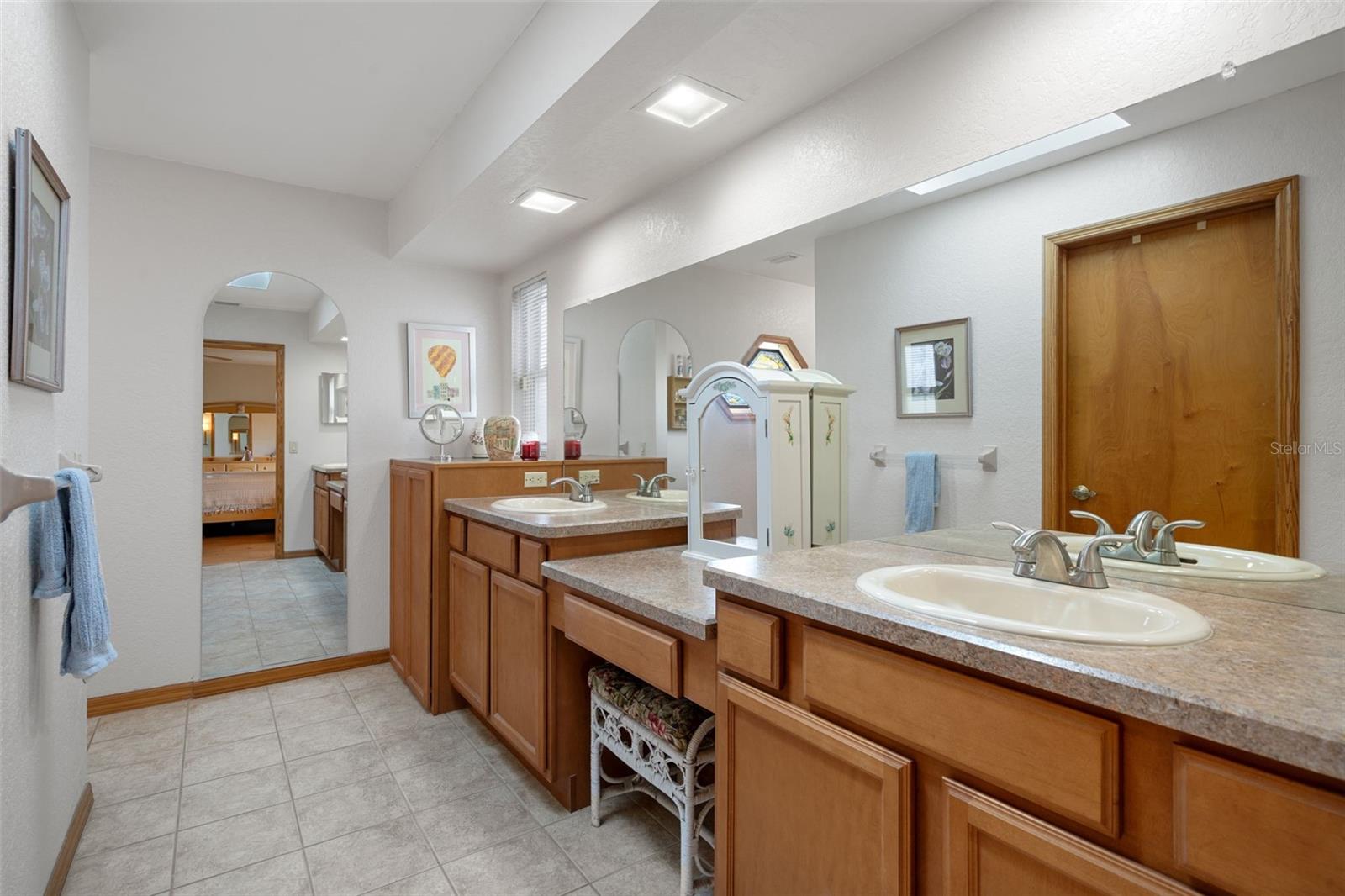 SPRING HILL - Residential