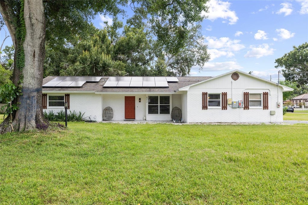 Photo of 8212 Sunny Vale Place, Tampa, FL 33615 (MLS # TB8543504)
