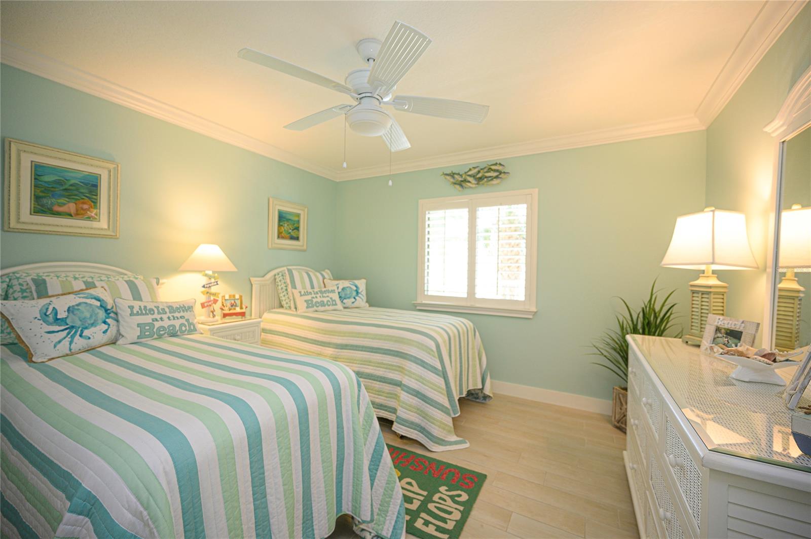 Pelican - Residential