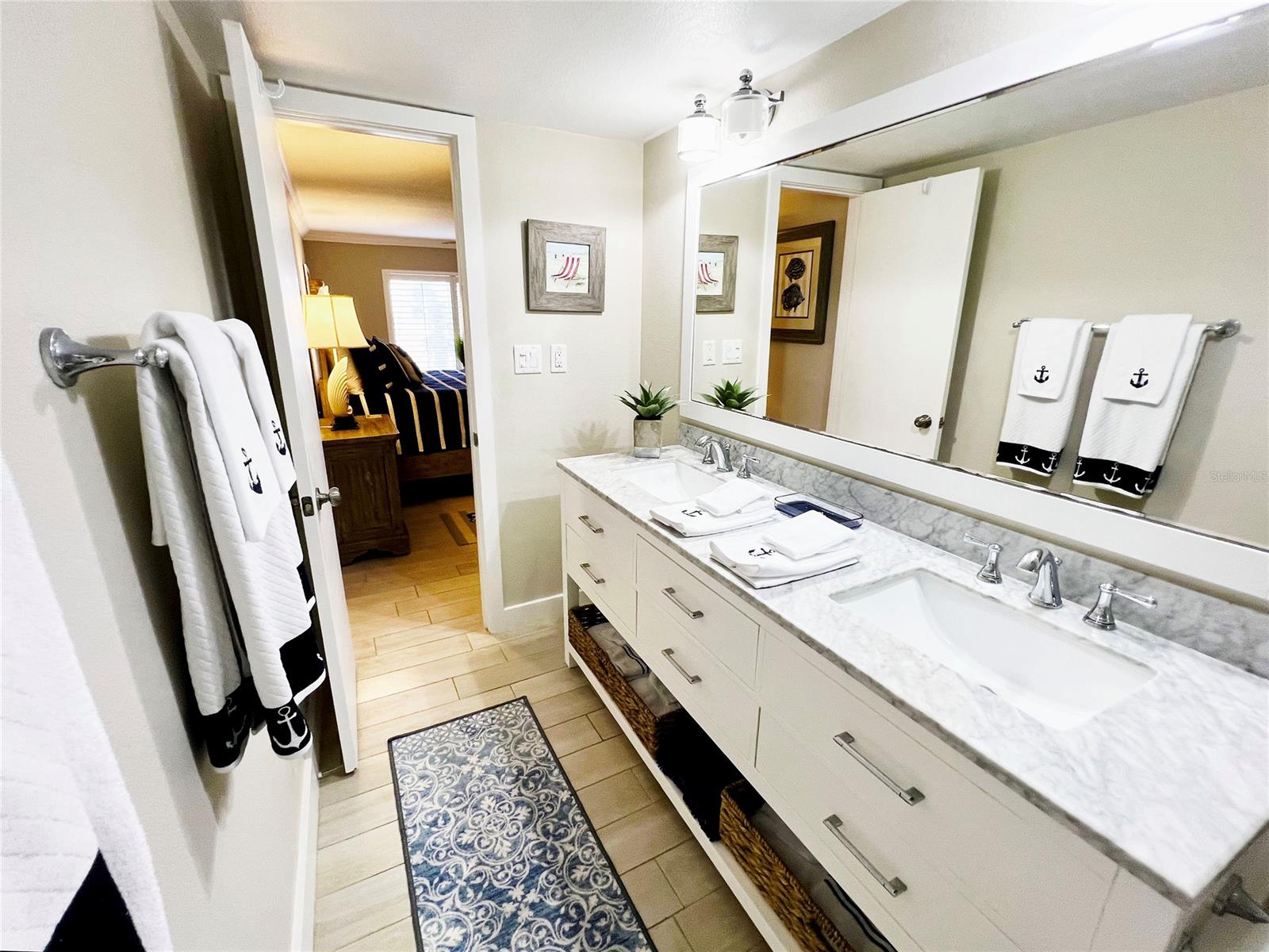 Pelican - Residential