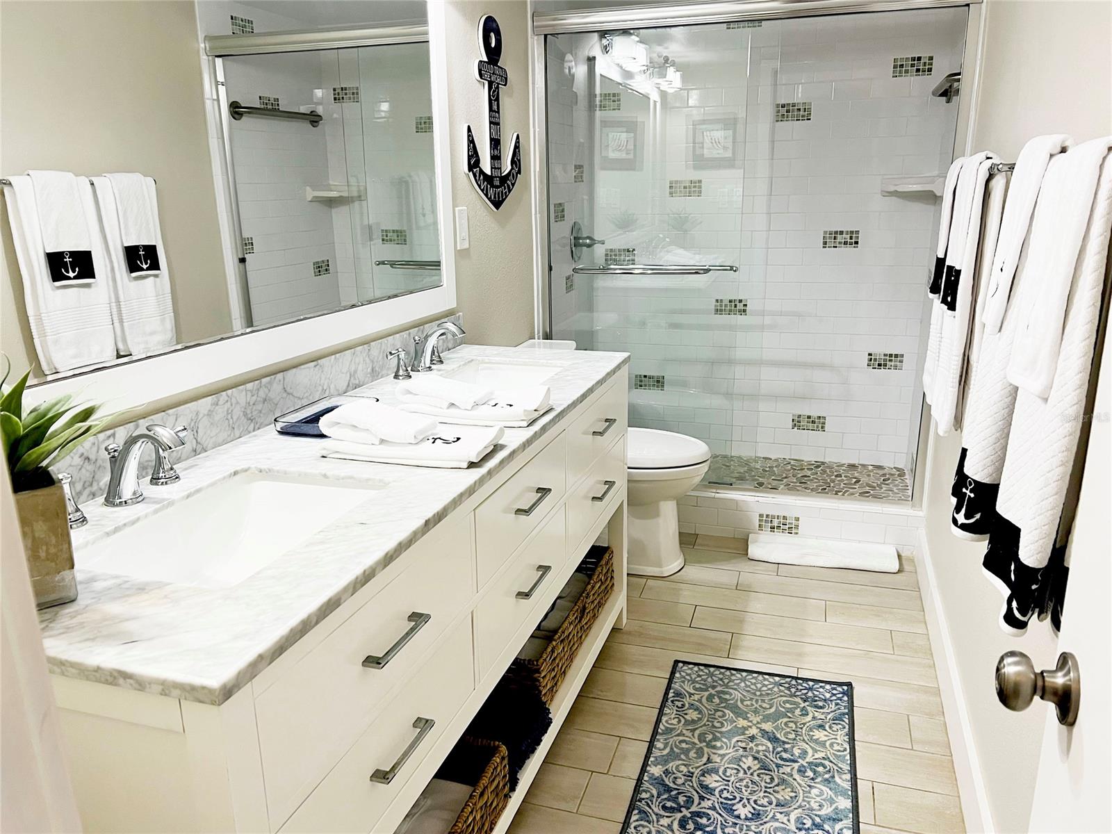 Pelican - Residential