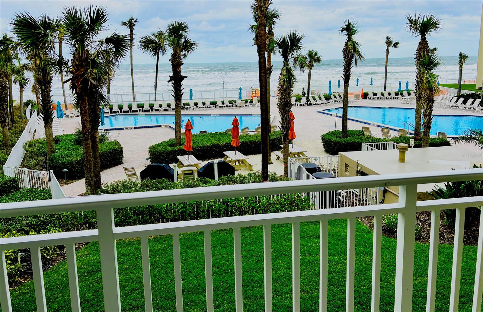 Pelican - Residential